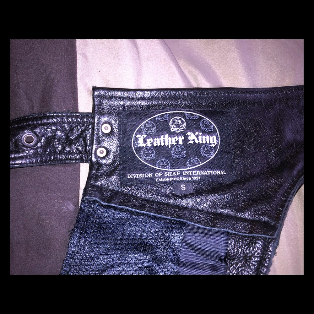 Women’s Genuine Leather Moro Chaps / Small